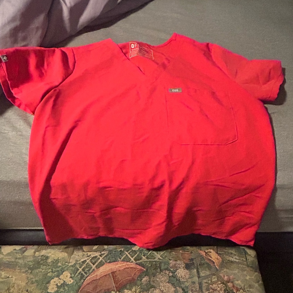 Figs Catarina Top Red